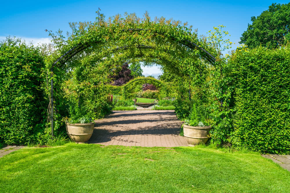 Top 10 garden features to beautify your residential society