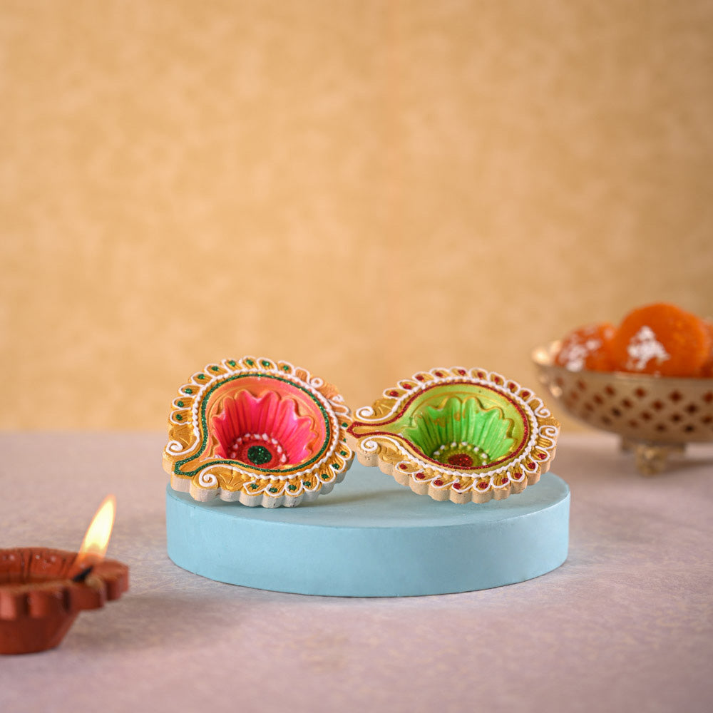 Snake Golden Hahnii &amp; Epiphany Gourmet Nutty Delights Diwali Combo